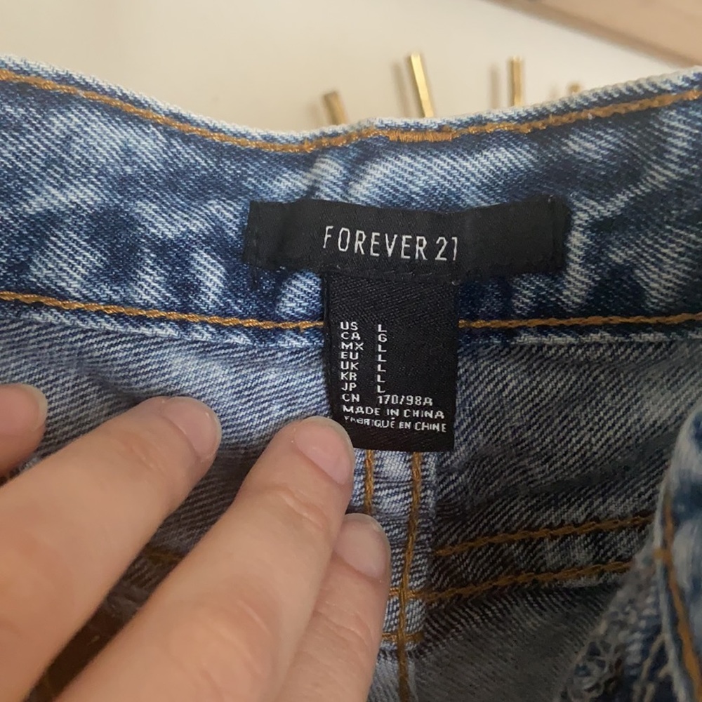 Forever 21 acid wash denim ombré blue shirts - Picture 3 of 4